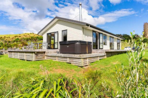 The Olive Hut - Mangawhai Holiday Home